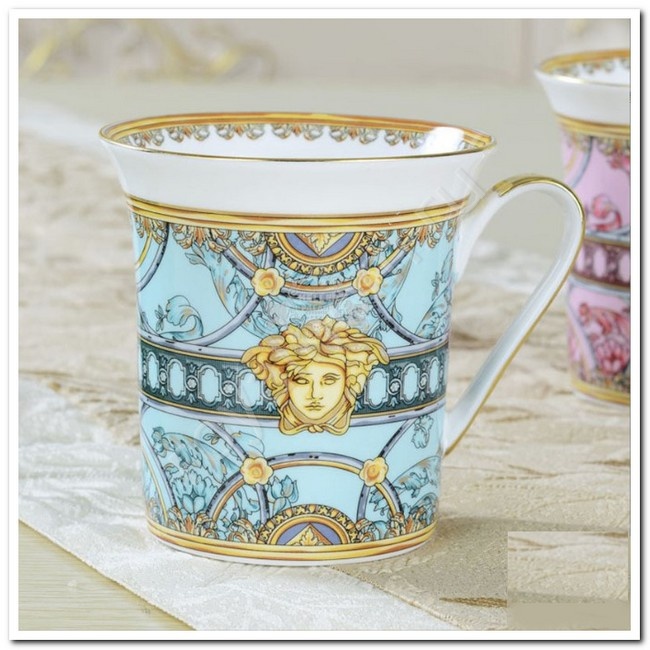 Фарфоровая кружка  Versace 400 мл в брендовой коробке 1 шт  №10864