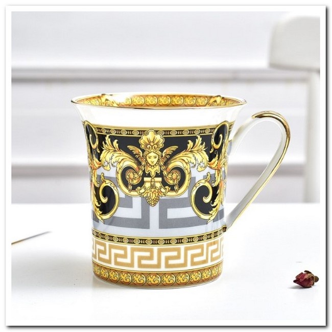 Фарфоровая кружка  Versace 400 мл в брендовой коробке 1 шт  №11096